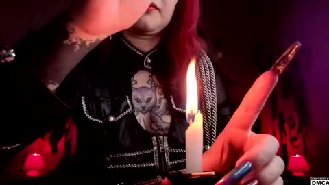 Snapshot of amanita__pantherina chatting on December 2, 10:31 am Goddess Amanita online show from December 2, 10:31 am