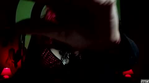 Snapshot of amanita__pantherina chatting on April 10, 9:58 am Goddess Amanita online show from April 10, 9:58 am