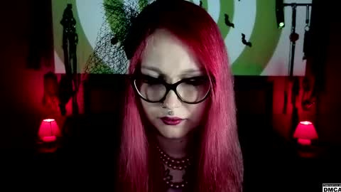 Snapshot of amanita__pantherina chatting on April 14, 11:16 am Goddess Amanita online show from April 14, 11:16 am
