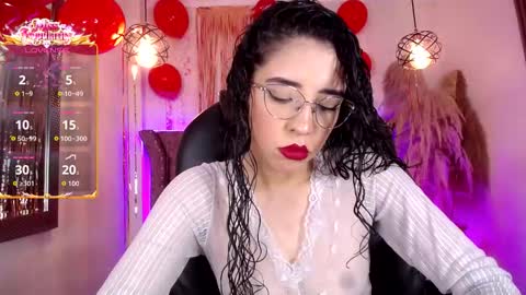 amara_davis1 online show from February 19, 4:52 am