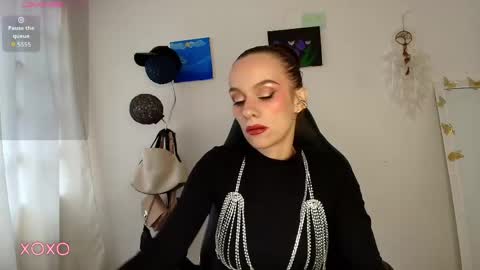 Amara Fey online show from April 27, 9:46 pm