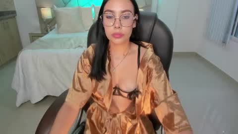 amara foxx online show from June 29, 7:25 pm