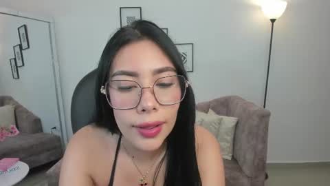 amara foxx online show from July 6, 6:43 pm