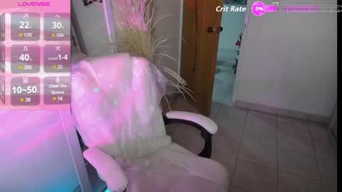 Snapshot of amara_silk chatting on October 7, 3:04 am amara_silk online show from October 7, 3:04 am
