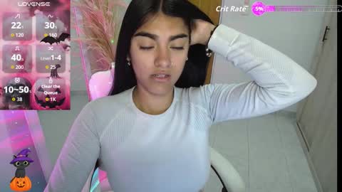 Snapshot of amara_silk chatting on October 17, 10:29 am amara_silk online show from October 17, 10:29 am