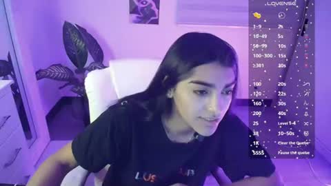 Snapshot of amara_silk chatting on July 3, 1:01 am amara_silk online show from July 3, 1:01 am