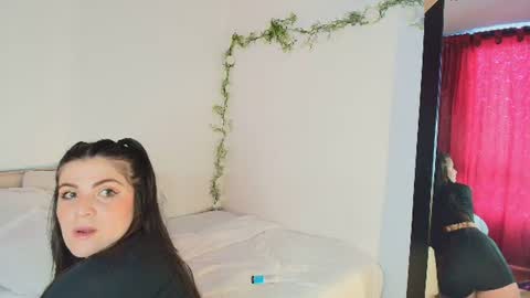 Snapshot of amara_vega chatting on June 30, 2:07 pm Amara Vega online show from June 30, 2:07 pm