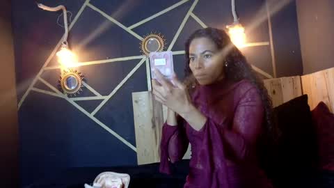 amara_vex online show from June 1, 12:18 pm