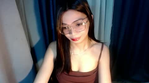 BELLA online show from April 29, 9:13 am