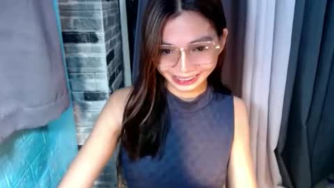 BELLA online show from May 29, 11:36 pm