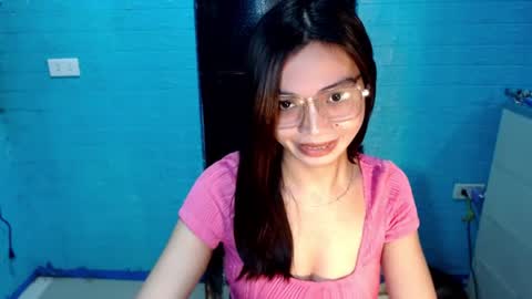 BELLA online show from June 11, 9:46 pm