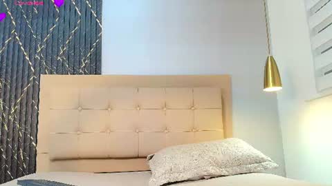 Snapshot of amaranta_blake chatting on July 13, 4:04 am AMARANTA online show from July 13, 4:04 am
