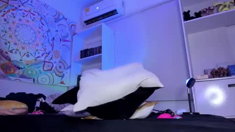 Snapshot of amarantha666 chatting on October 27, 9:30 pm Susan online show from October 27, 9:30 pm