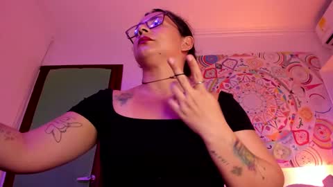 Snapshot of amarantha666 chatting on January 13, 12:05 am Susan online show from January 13, 12:05 am