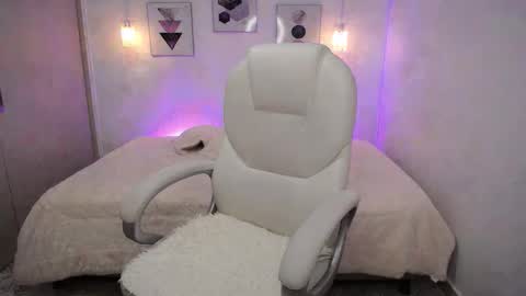 Snapshot of amarantha_ross chatting on November 13, 11:42 am Amarantha online show from November 13, 11:42 am