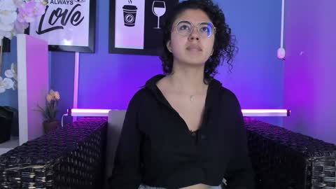 Emily online show from January 31, 2:39 pm