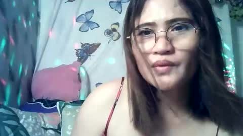 amazing angel online show from March 29, 12:32 am