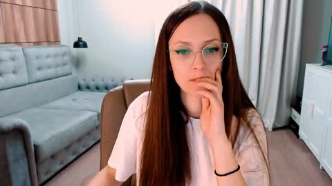 Snapshot of amazingeyes89 chatting on January 13, 4:51 pm Izza online show from January 13, 4:51 pm