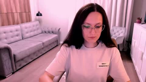 Izza online show from May 26, 3:41 pm