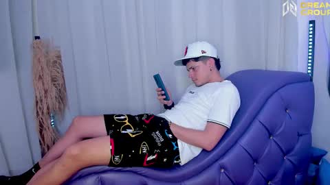 3some HORNY KIMGOOD GIRL LOOKING TO EXPERIENCE ALL KINDS OF SHOW online show from October 14, 8:09 pm