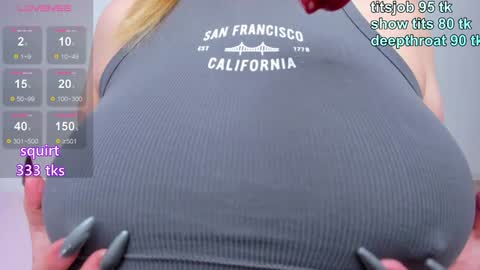 Snapshot of amazongirls chatting on October 12, 10:36 am Im Mandy and I love to play in public and do crazy in PVT online show from October 12, 10:36 am