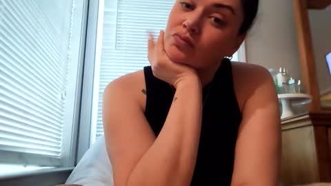 amazonnnnn33 online show from January 18, 7:06 pm