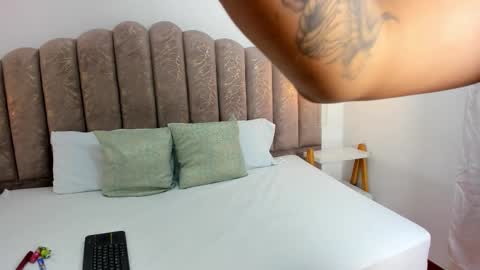 ambar85 online show from November 30, 1:20 am