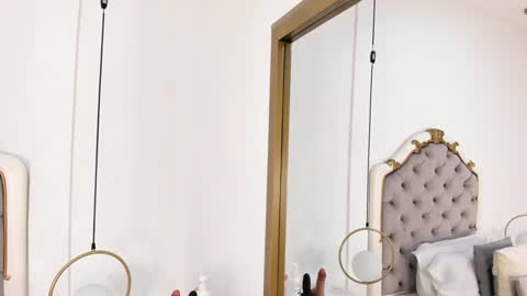 Sara online show from January 3, 11:25 am