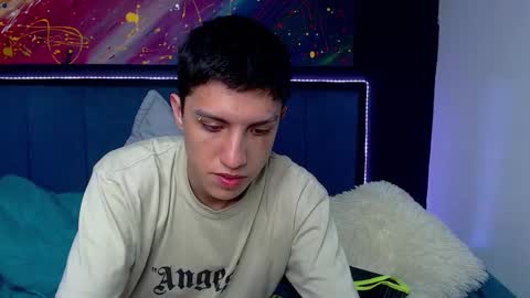 Snapshot of ambar_and_daimon chatting on December 13, 3:54 pm AMBAR AND DAIMON online show from December 13, 3:54 pm