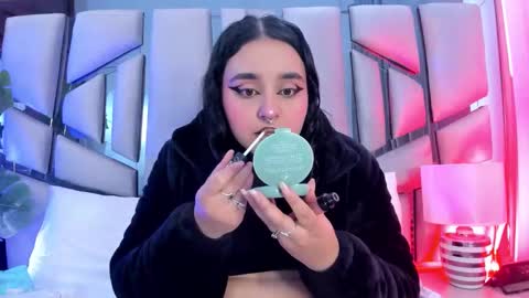   online show from December 16, 12:10 pm