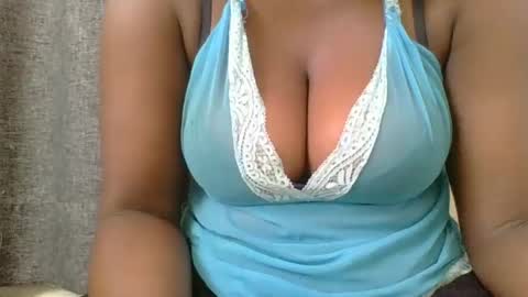 Mia online show from January 14, 9:56 am