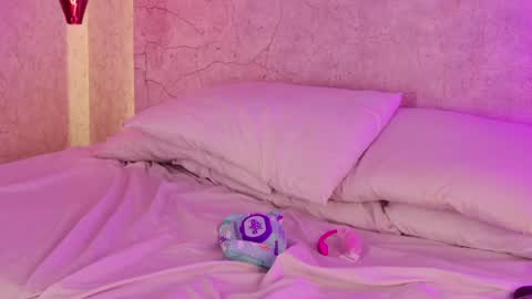 Snapshot of ambar_midnigth chatting on July 7, 6:47 am ambar_midnigth online show from July 7, 6:47 am