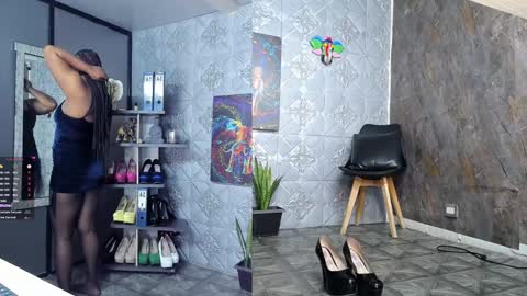 ambar rose2  online show from January 23, 1:02 pm