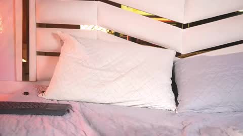 Julieta  online show from February 21, 11:33 am