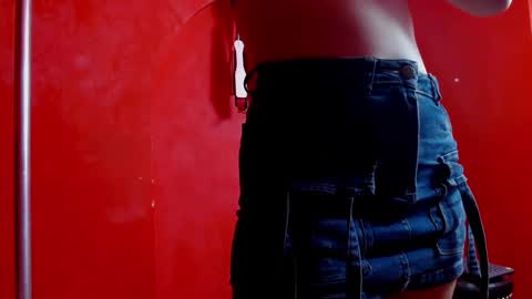 ambar_roux1 online show from February 26, 7:27 pm