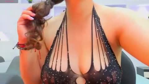 Ambar  online show from June 16, 11:57 am
