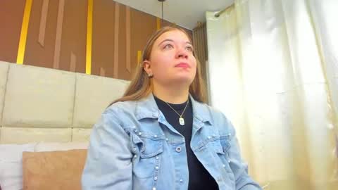Snapshot of ambargills chatting on July 16, 12:44 pm AmbarGills online show from July 16, 12:44 pm