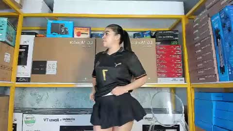Snapshot of ambarina_ chatting on June 10, 11:20 am Ambarina online show from June 10, 11:20 am