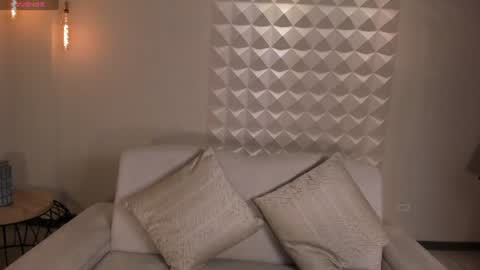 Ambar  online show from July 18, 10:52 am