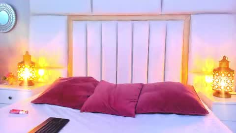AmbarSantany  online show from June 12, 1:26 am