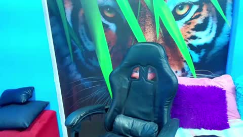 ambel_rose online show from June 18, 2:10 pm
