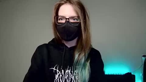 Amber non-nude model online show from October 2, 9:55 pm