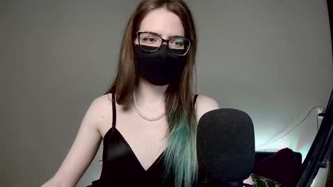 Snapshot of amber_candyfloss chatting on October 6, 11:13 pm Amber non-nude model online show from October 6, 11:13 pm