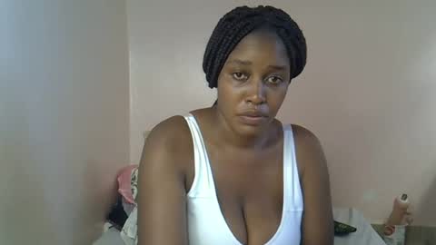 Snapshot of amber_cutie2 chatting on June 28, 12:11 pm amber_cutie2 online show from June 28, 12:11 pm