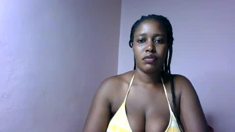 Snapshot of amber_cutie2 chatting on July 14, 3:00 am amber_cutie2 online show from July 14, 3:00 am