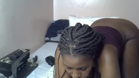 Snapshot of amber_cutie2 chatting on July 18, 3:00 am amber_cutie2 online show from July 18, 3:00 am