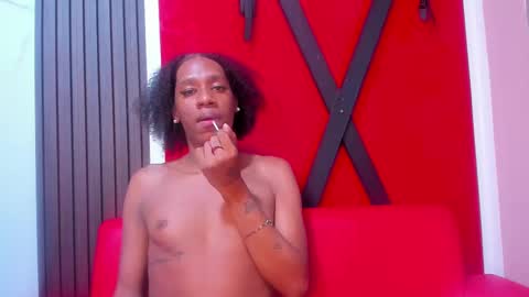 Snapshot of amber_diior chatting on December 30, 12:00 am Amber online show from December 30, 12:00 am