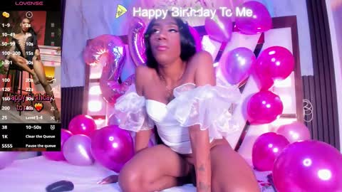 Snapshot of amber_diior chatting on November 14, 2:43 am Amber online show from November 14, 2:43 am