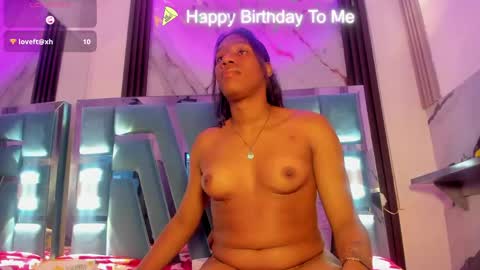 Snapshot of amber_diior chatting on May 26, 6:04 pm Amber online show from May 26, 6:04 pm