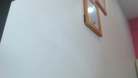 Snapshot of amber_moore chatting on November 22, 1:59 am Amber Moore online show from November 22, 1:59 am